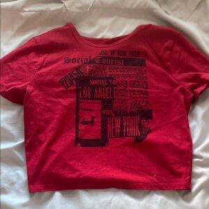 Hollister Social Tourist Cropped Tee